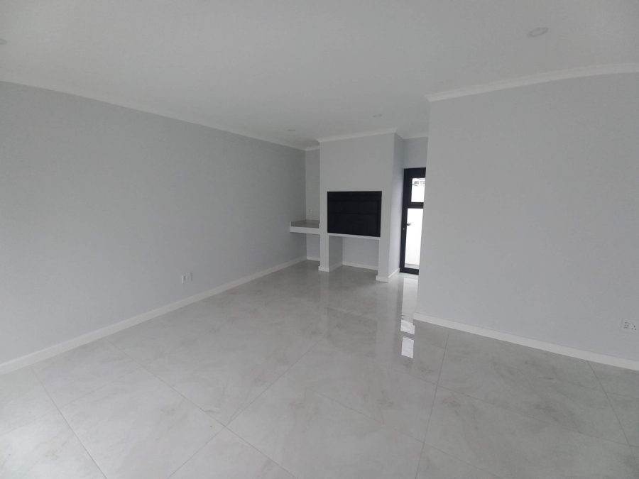 5 Bedroom Property for Sale in Sandown Western Cape